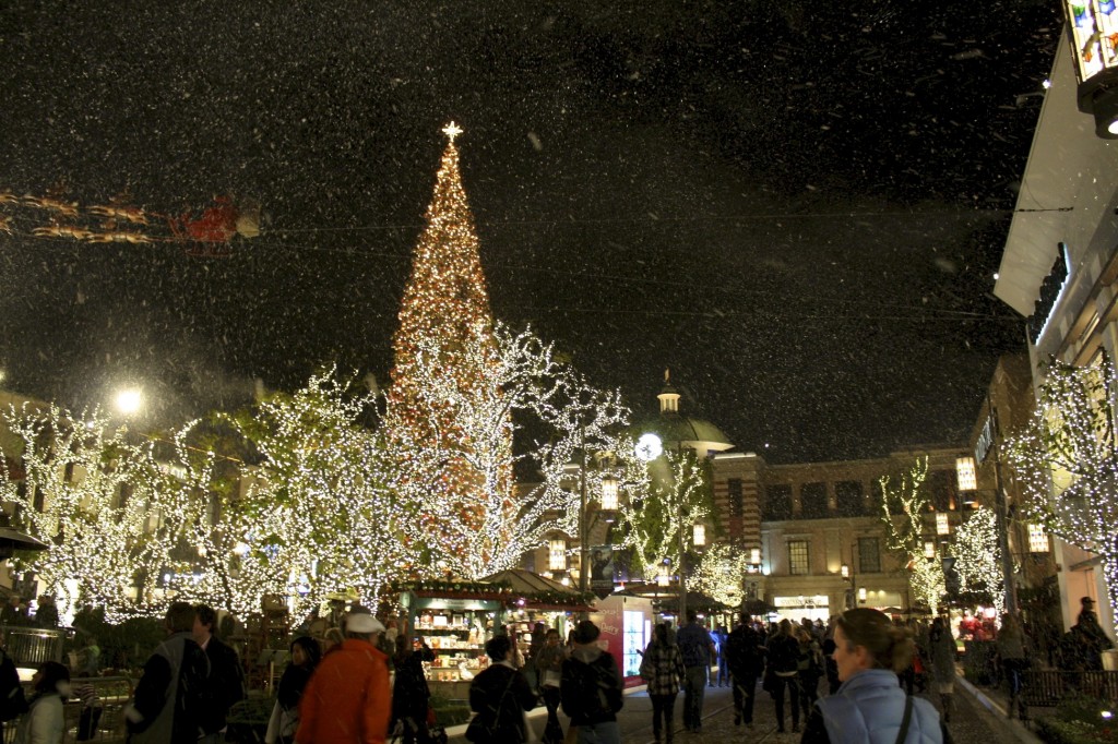 Holiday Greetings From… The Grove, Los Angeles Travel