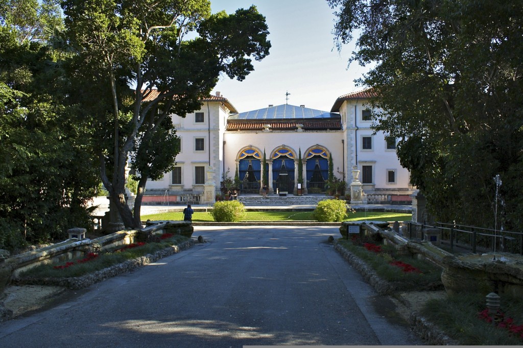 Vizcaya entrance