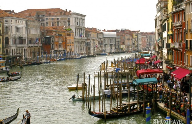 Top 10: Things To Do in Venice, Italy Dilapidated. Decaying. Over-crowded. But to me, Venice is the most beautiful place in the world. Nowhere on earth can compare to this slowly sinking city. Sure, it’s teeming with tourists in the summer and yes, many of the crumbling buildings could use a little touching up (which I think is...