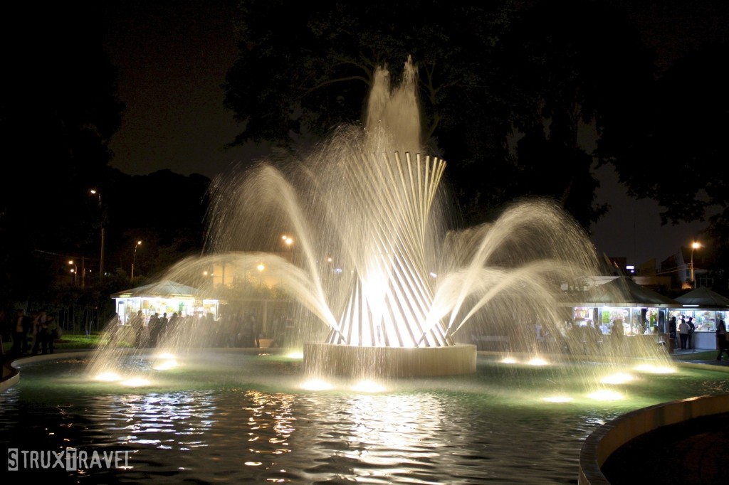 Fuente de la Vida Parque de la Reserva, Lima, Peru